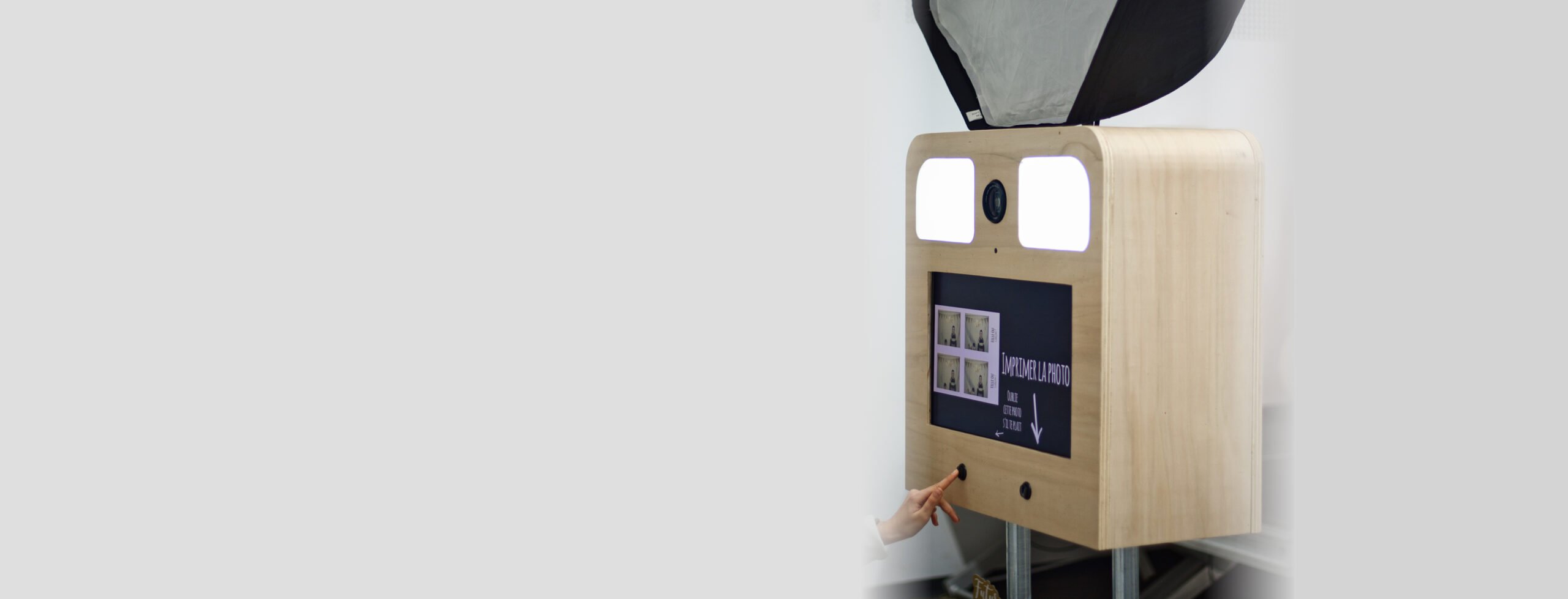 Photobooth en bois pour un événement à Lorgues